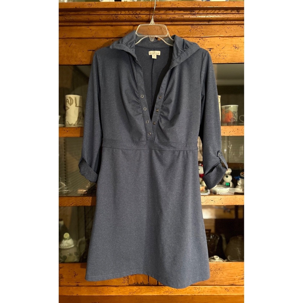 Tehama Dusty Blue Ruched Snap Athletic Dress Tab Sleeves Collar Size Small